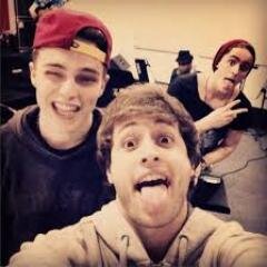 I love the way you make me smile ♫
@pcastagnoli ♥ @nathan_barone ♥ @caiquegama ♥