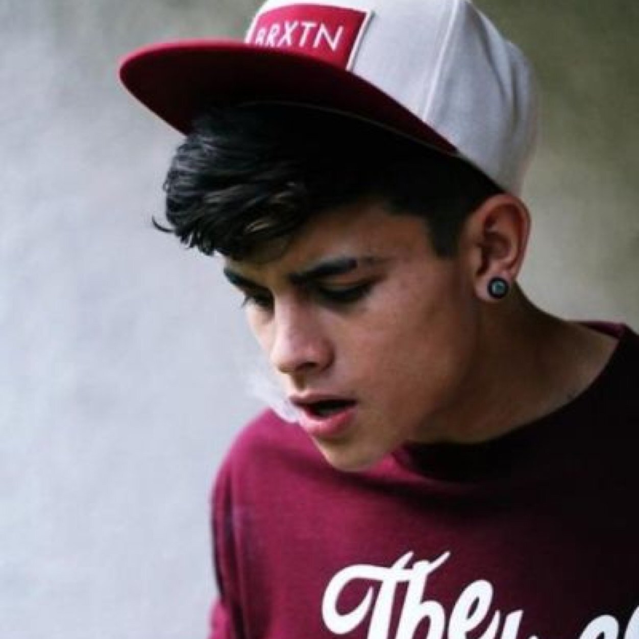 Kam_Jam23's profile picture. Money Over Bitches 
God Over Money
Bitches Over School