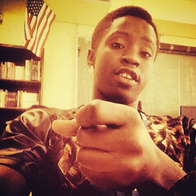IG..Makin_playzz906 follow me. In the gym getting buckets duhh.http://t.co/qzoDRVMj6n #Gemini #freemydaddy #SSJ  0422