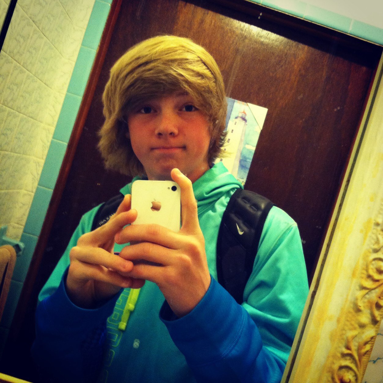 15 year old gamer trying to get noticed. 
Xbox 360 GT- eZ Feeedz