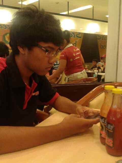 dhony_swt's profile picture. Iya