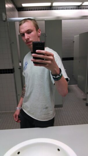 nice guy thats me always chillin follow me to become a friend keep it real bros and gals