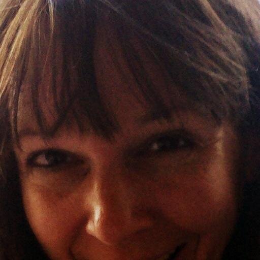 Freelance writer based in Las Vegas, NV & one of those rare native Las Vegans. I mostly tweet on Vegas, nature, writers, food, travel, movies & current events.