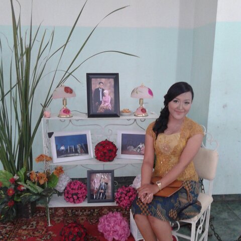 sumanrestii's profile picture. 14 September || ♥mommy|| ♥ my little brother || the stranger (҂'̀⌣'́)9 (9'̀⌣'́)9