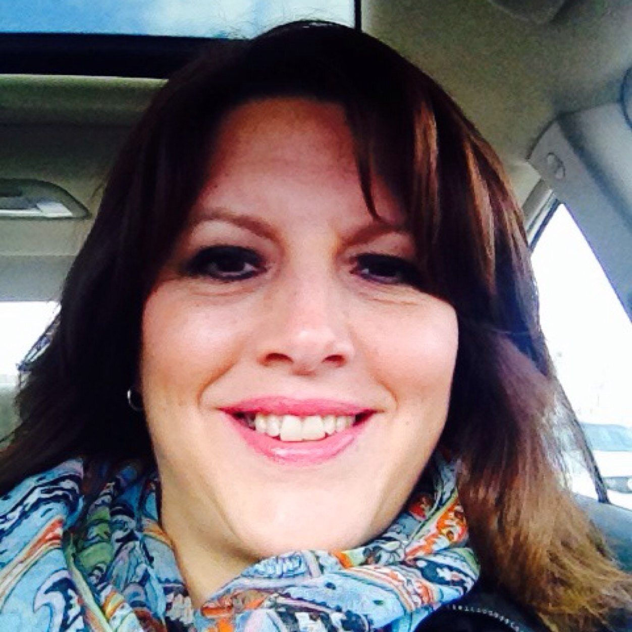 SuzieWarnk's profile picture. 