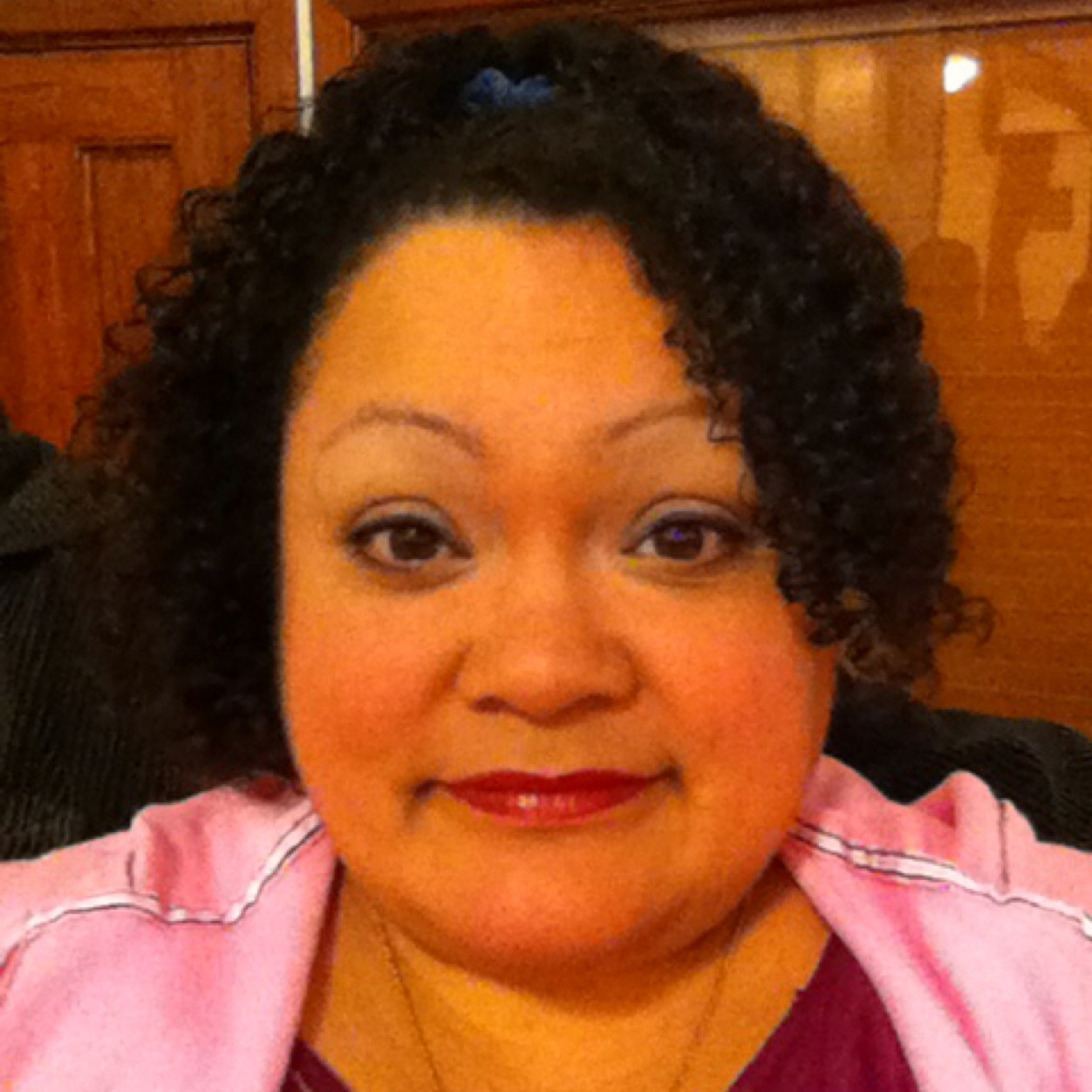 CHRISTIAN Wife, Mother who LOVES Jesus Christ and His Word- the King James Bible. Praying God will move mightily in the lives of my family, friends and country.