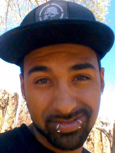 MrClandestino's profile picture. 