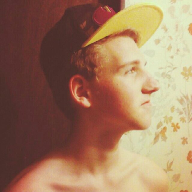 Snapchat cthomp689 
fb Cap tain
Insta activity_Kellz
kik activity_kellz