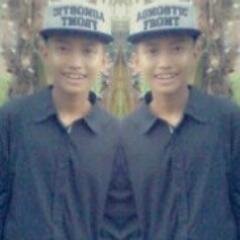 Shuffler\m/|6-12-2000™ |!RoseSquad\m/ | FollBack?JustMention~