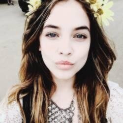 EU TE DEI UM FOLLOW NÉ? POISÉ, ENTÃO SIGAM A @Taquesporra 3 ♥♥♥ obbg amores, quero chegar a meta de 2.00