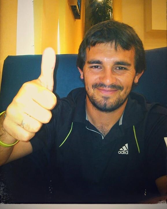 Profesor de Educación Física
Preparador Físico de Futbol
Entrenador Deportivo