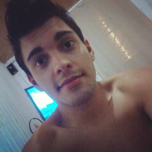 Desejo! Que você tenha a quem amar, e quando estiver bem cansado ainda, exista amor, pra recomeçar.