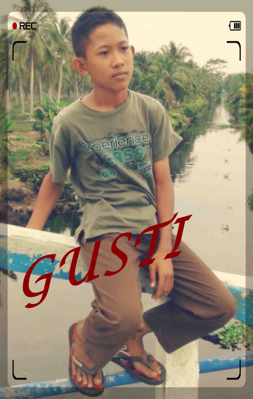 GustiSumiadha's profile picture. Masa Lalu biarlah masa lalu... .  .