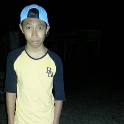 Karena nyaman itu nomer satu, rasa suka dan sayang
akan timbul setelah rasa nyaman itu ada. Catet! :)
phone number : 083834534214