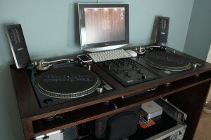 DJ zander live in new york ons the 17 of may