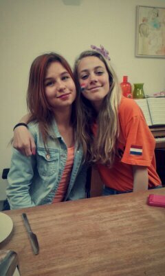 Instagram: @EmerMiedema