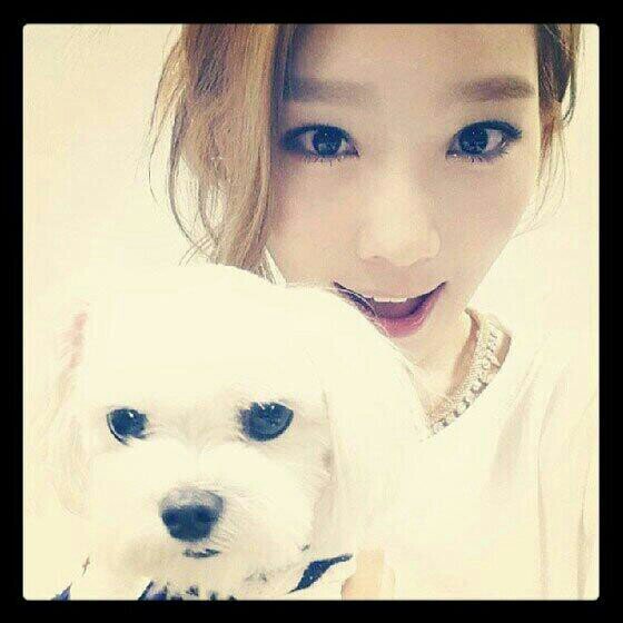 Kim Taeyeon · SNSD's Leader♥ · March 9, 1989