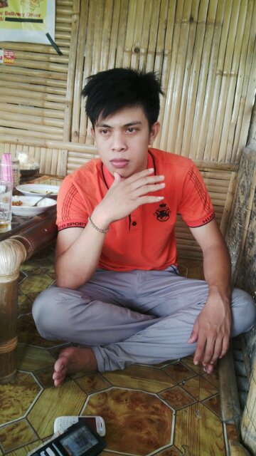 burhanudin_ezha's profile picture. Galak and Cuek tpi sbenary baik hati dan cita2 saya Pengen jadi pemimpin/pejabat.amin yarabbal alamien