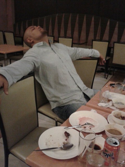 Hcp1110's profile picture. I am 50% filipino and 50% rock and roll.