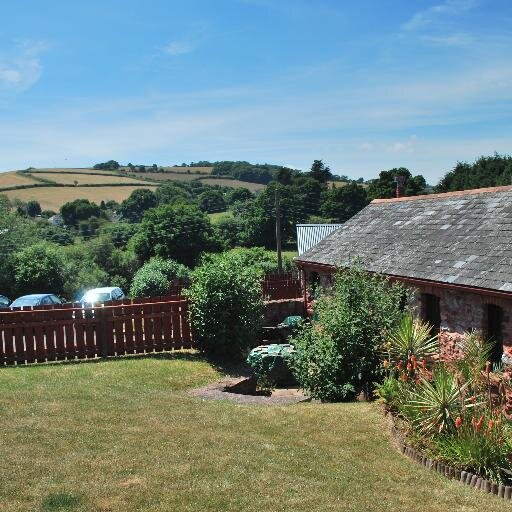 Luxury self catering holiday cottage offering the best of South Devon coast and countryside, near Totnes and Torbay.  Sleeps 4/5. Visit our website for details.