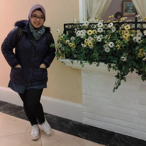 An ordinary girls who has big vision in the future :))