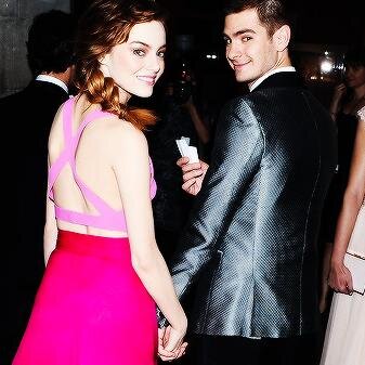 #EmmaStoneJoinTwitterAgain