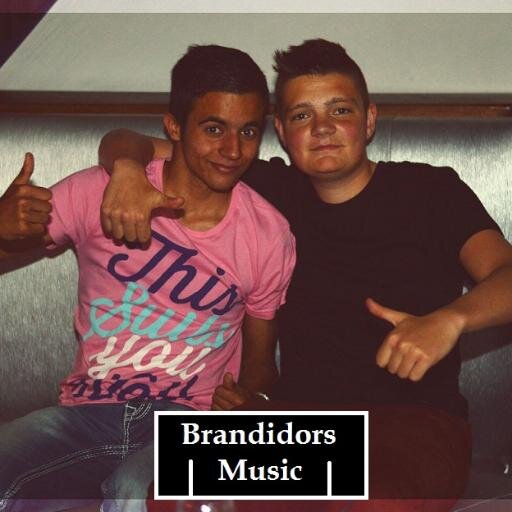 DJ/Producteur  Nouveau bootleg - Encore a Selfie :) 3 Take a look at our page !