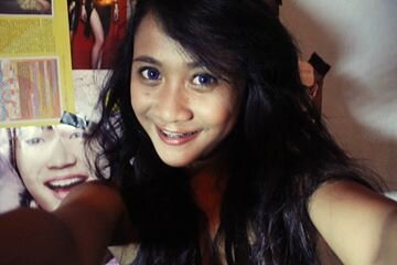 I love talk dirty. I don't care people say. This is me! Nggak munafik :)
