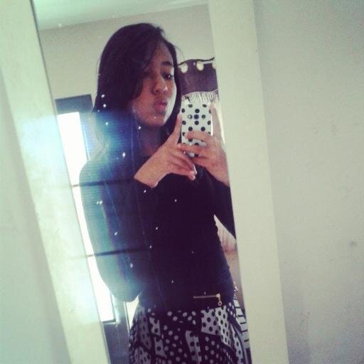 mais se eu não posso te dizer eu e amo eu prefiro não dizer nada ♫♪ ✌️