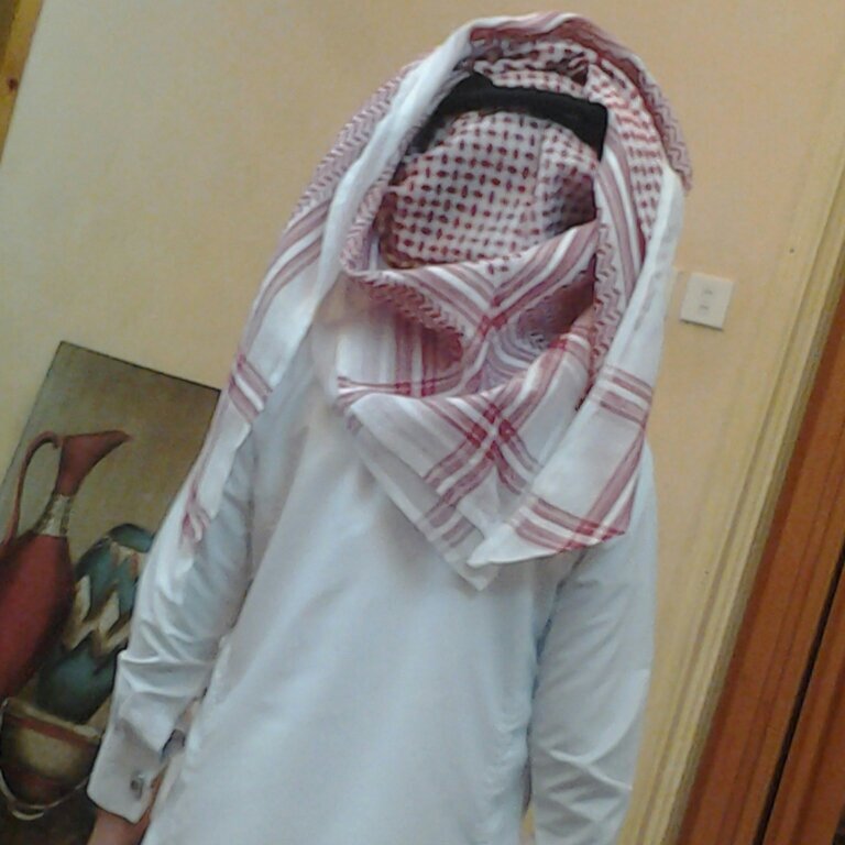 اللهم كن في عون من لآ يجدونَ معطفاً يدفئهم ولا بيتاً يأويهمَ ! ♥