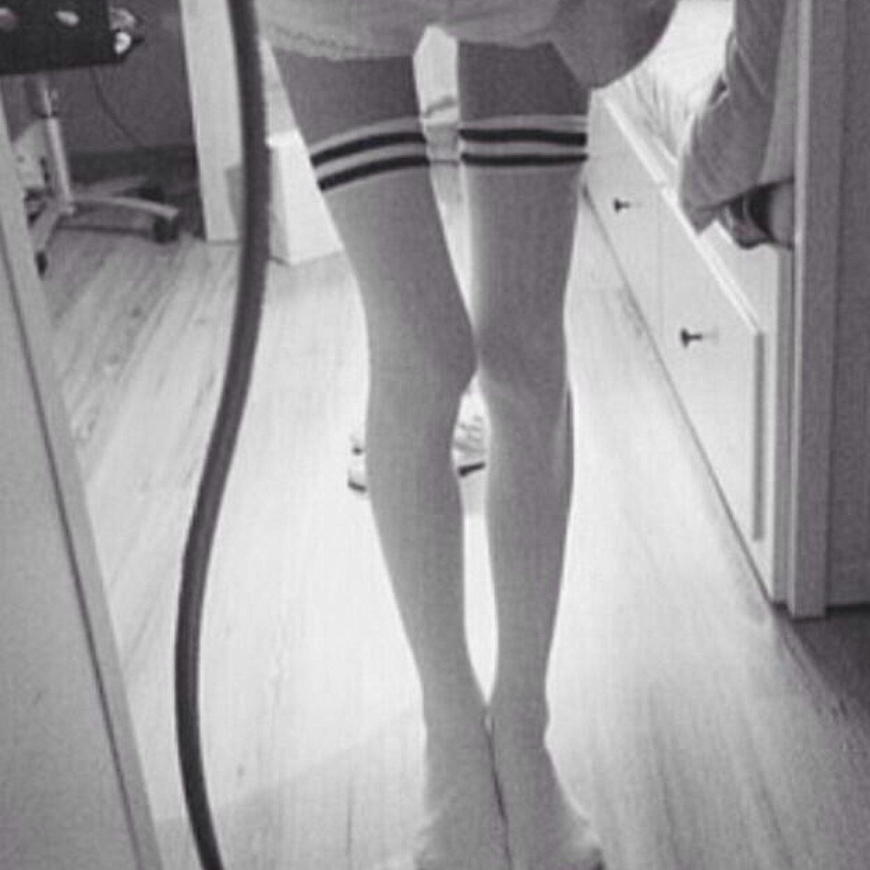 Tweeting pictures of beautiful Thinspo, skinny and girls we want to be one day.