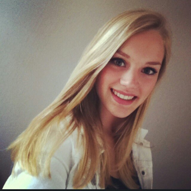 Instagram: @kusslindsx / ISW Hoogeland / MA3C / 14 jaar / dansen / kaas / dupstep♥/ m'n beste ♥ : @xkusjeskimx @xkusdinjax @kusjeverenax
