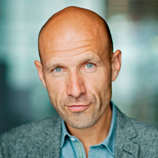 AdamGoHolm's profile picture. Studievært, Deadline/2. sektion, DR2.