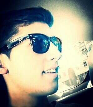 rodrigo_lopez97's profile picture. ...de nada le sirve al hombre ganarle al mundo si pierde el alma...