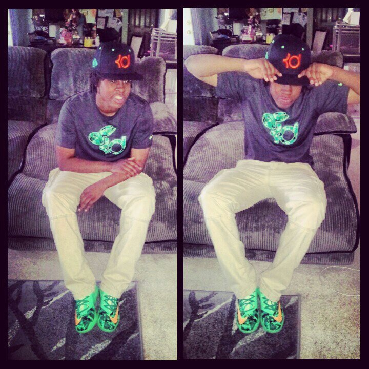 ★#DreadHeadddd #BrownSkin #FREE MHA BOY HARLEM♚♔ #FollowMe ★ Bae W.h Follow Me @Fw_Diamond ♥