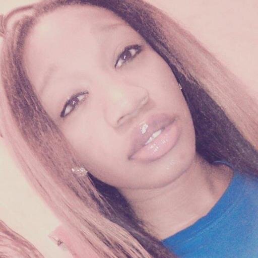 beautiful classy but s*** can get nasty Brooklyn's baddest half Puerto Rican so u kno I good wit da blade