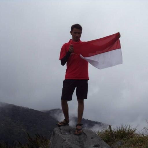 impikanlah mimpi - mimpi indah, ktka ku memimpikannya, aku kan mndptinya jd knyataan. Apa yg ku byngkn adlh janji ttng bgaimna aku suatu hari nanti.