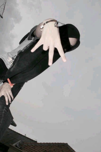 ƒσℓℓвα¢к мє? jυѕт мєηтιση :*