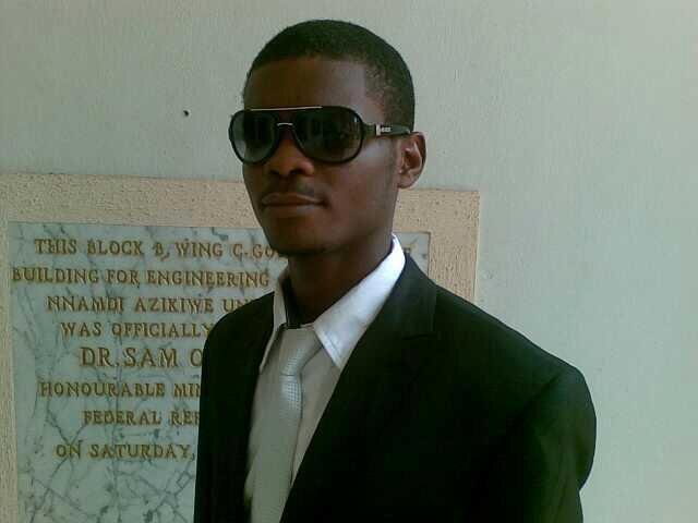 Web and Mobile App Developer, Football lover #PHP #Java #Laravel #Messi #Chelsea #Barça. 
Tweet Tech,  Football and any other thing that interests me
