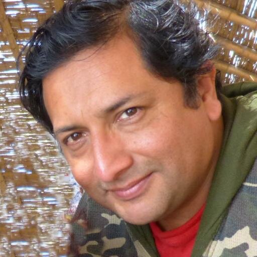 Periodista y escritor. Colaborador Diario OJO de Lima. Autor de El Amor Empieza en la Carne, Premio nacional de Novela peruana Julio Ramón Ribeyro 2013.