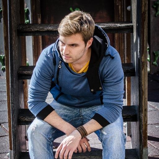 Si quieres que la vida te sonría sonriele a la vida.