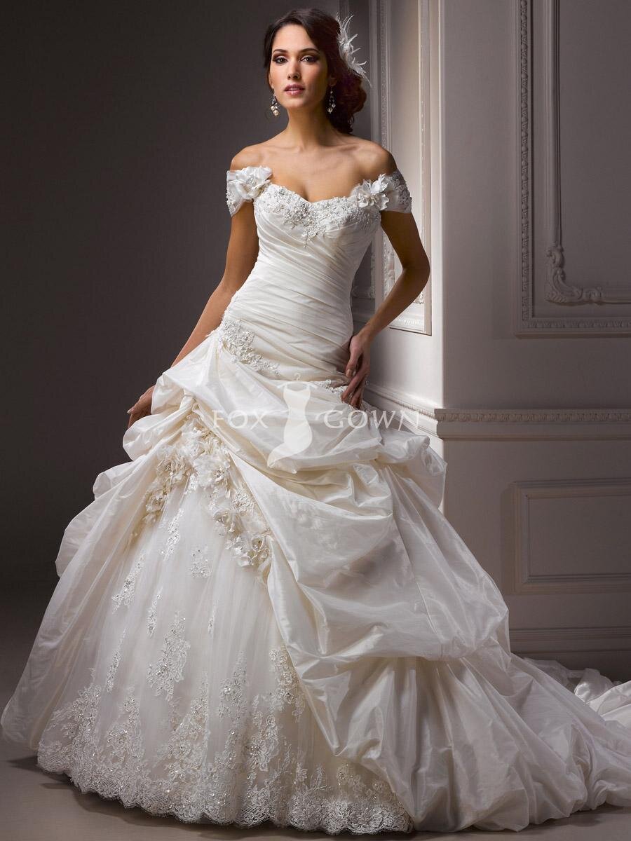 “Every bride is beautiful. It’s like newborn babies or puppies. They can’t help it.” 
― Emme Rollins, Dear Rockstar