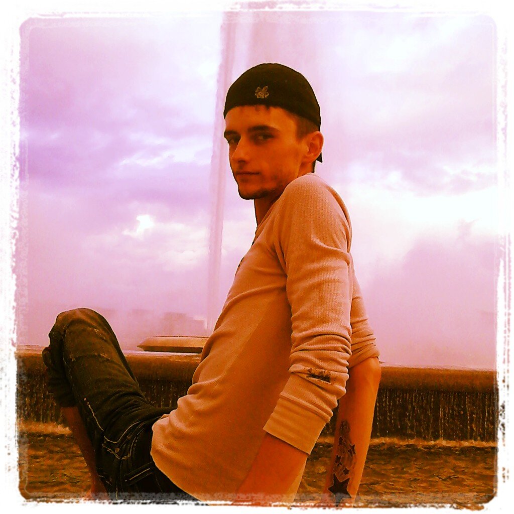 HundleyGarrett's profile picture. country boy in a big city and ny heart is taken by the best man on planet earth. Kurt Lightner