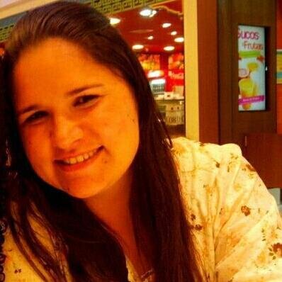 Nutricionista. gaúcha e apaixonada por música.                                           Cuidem do interior de vocês. É o que vale na vida! O resto vem depois”
