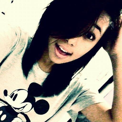 É UMA TAL DE BIAH ! :3 
           louca,retardada,corinthiana,lovatc,directioner ,;3