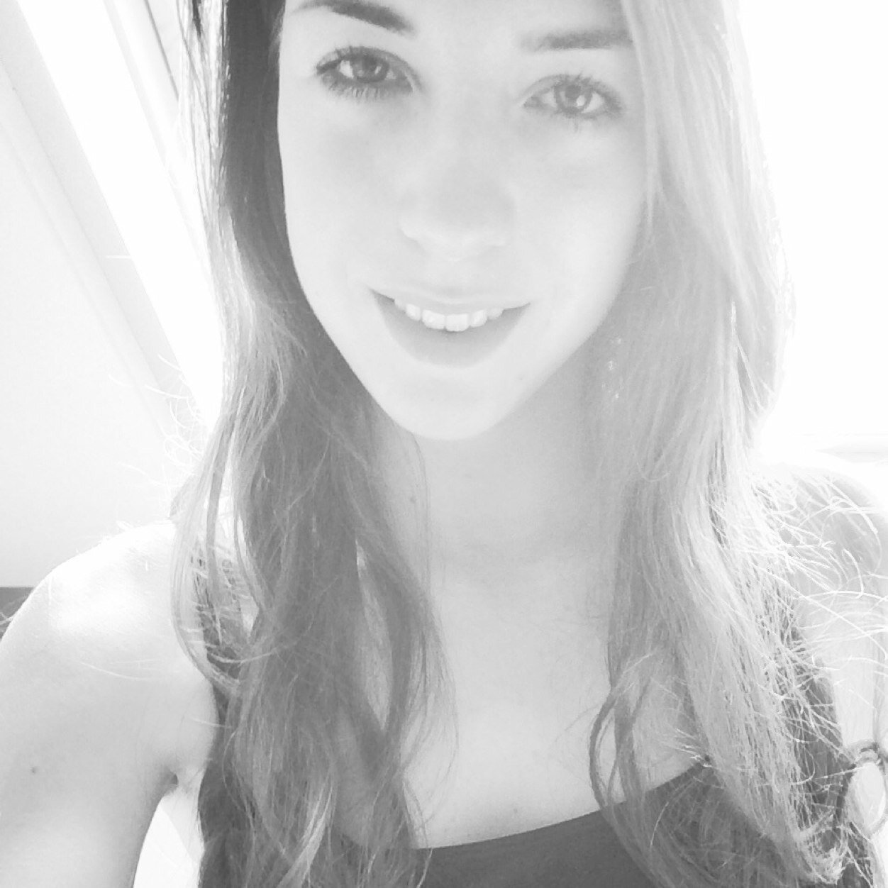A smile is the best makeup a girl can wear.