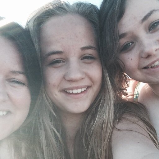 maedudley001's profile picture. Singer,Guitarist,piano :D3