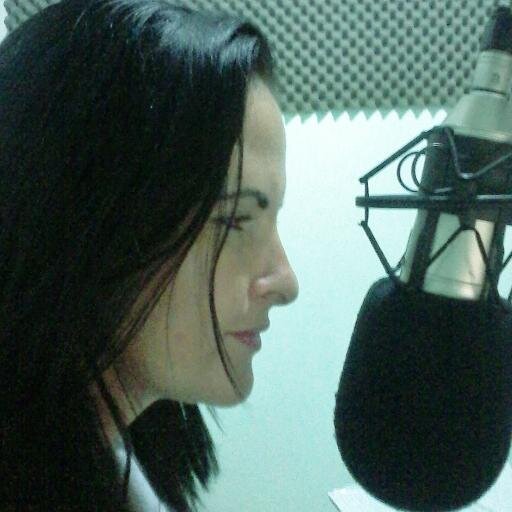 Locutora,mãe e amiga...isso resume o que eu sou
http://t.co/FGlaEkVeJV

http://t.co/BzWwtq8Oo8