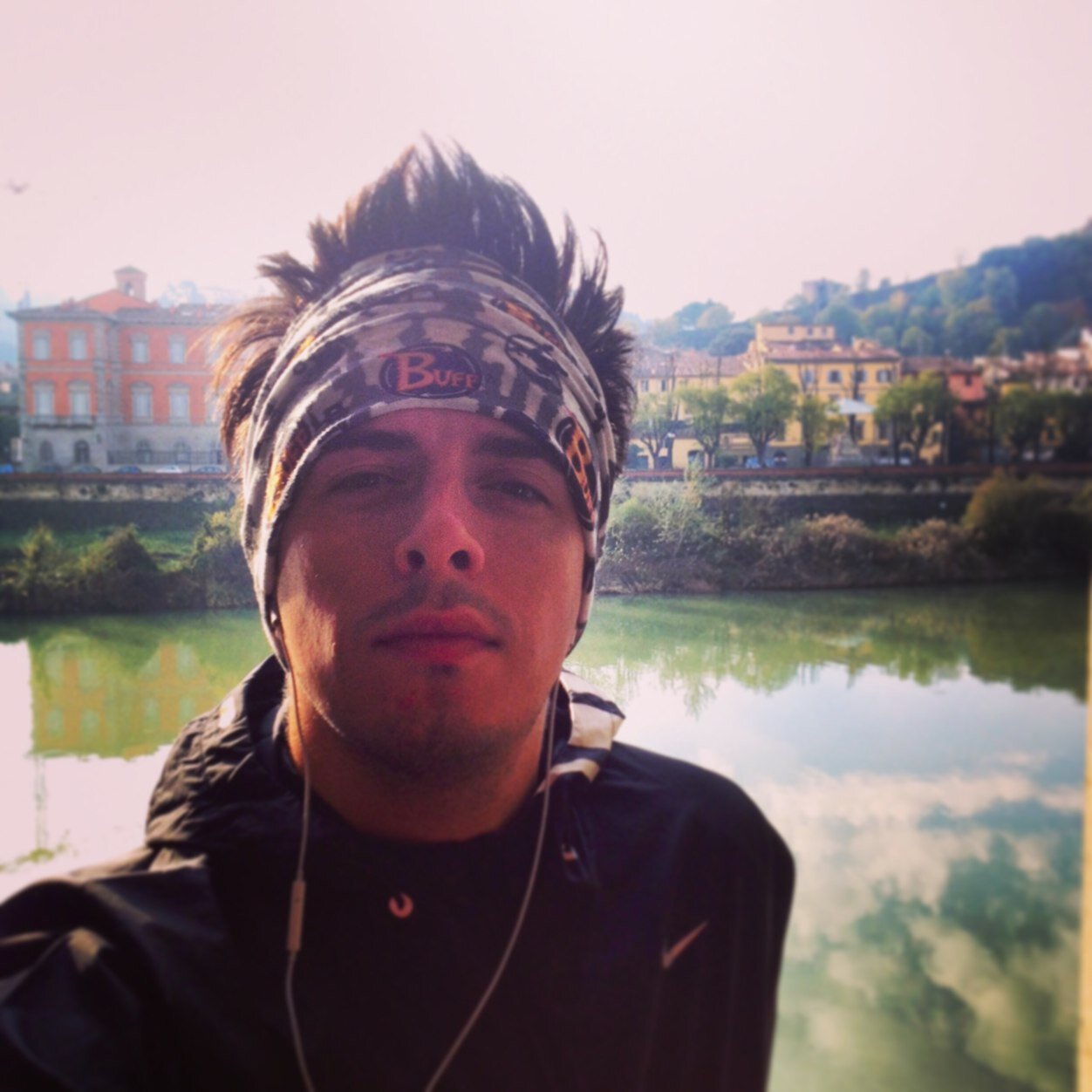 LukitasUtrera's profile picture. Eat well, travel often.