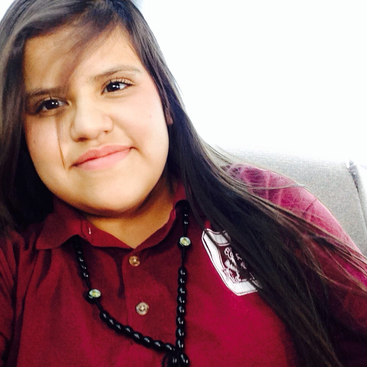 Yessenia's my girlfriend :*
Majenta comes first :*